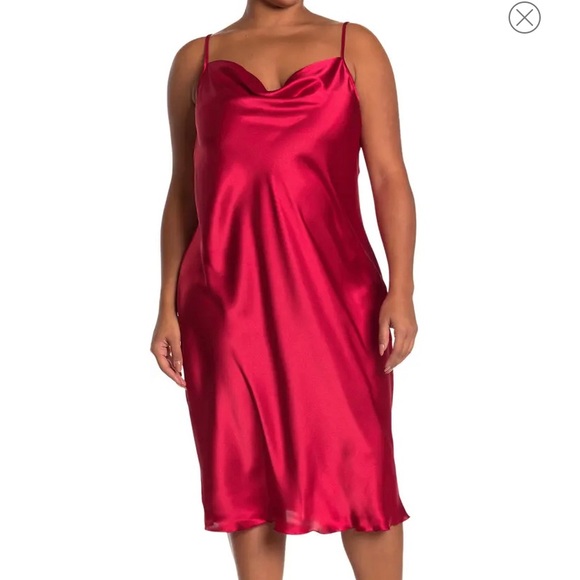 Dresses & Skirts - Bebe dress
